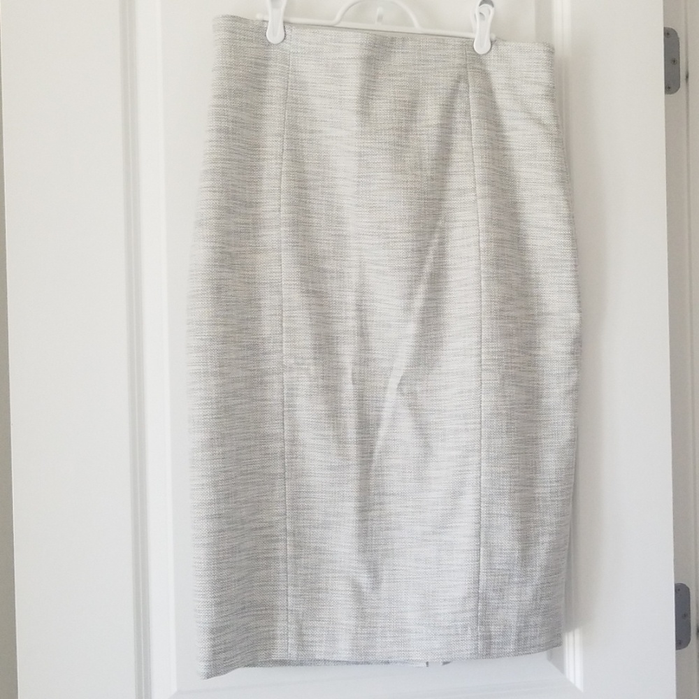 High waisted pencil skirt